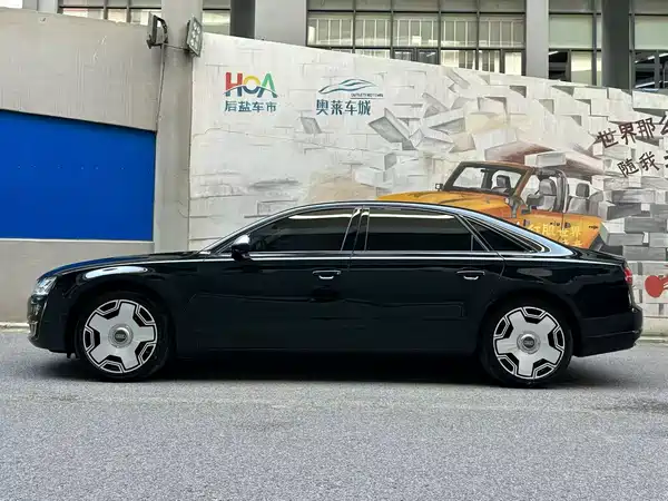 Audi A8 2011