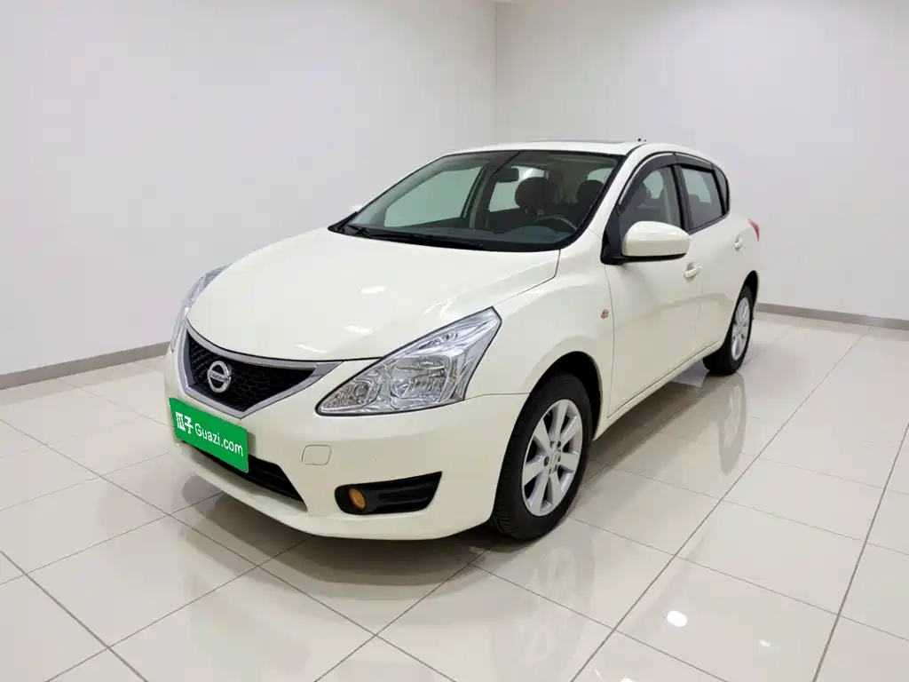 Nissan Tiida 2016