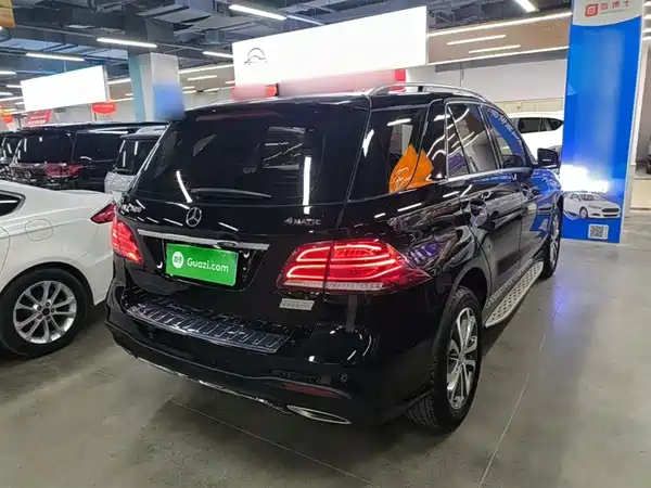 Mercedes-Benz GLE 2016