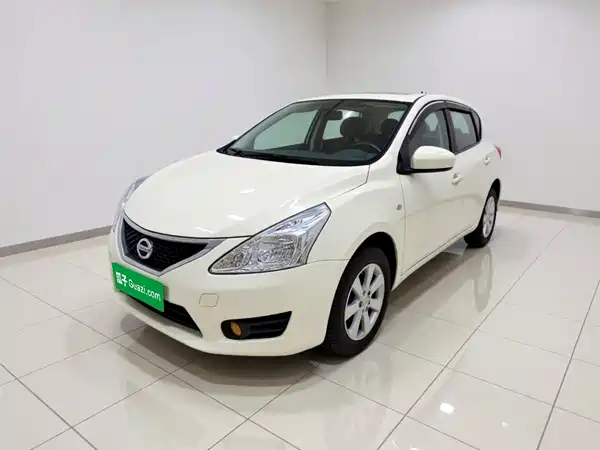 Nissan Tiida 2016