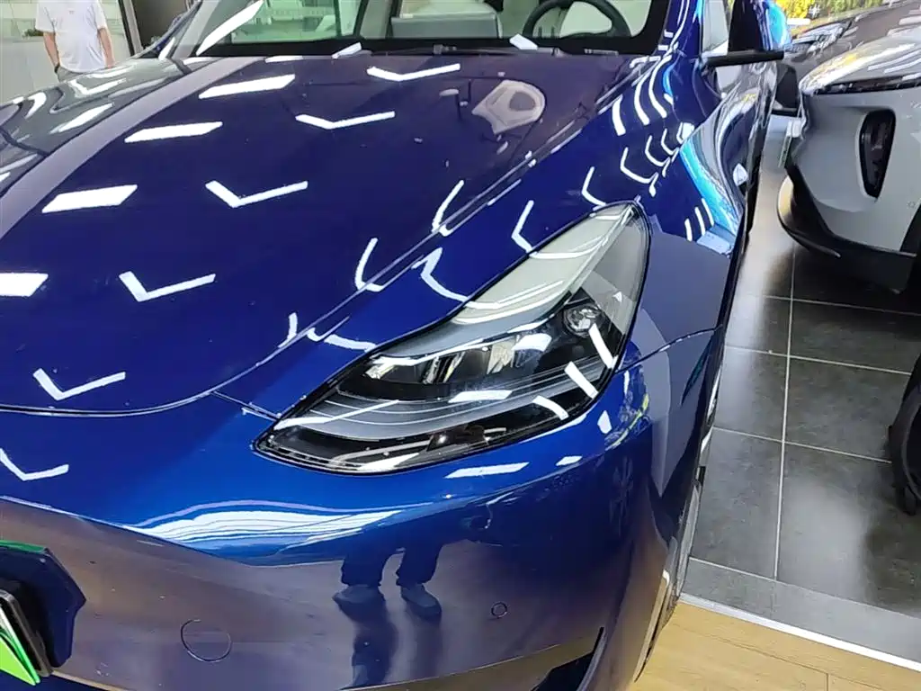Tesla Model Y 2023 — фото 24
