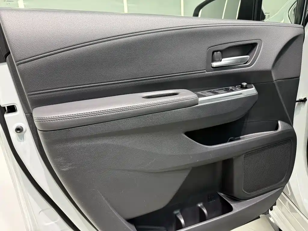 Toyota Sienna 2024 — фото 14