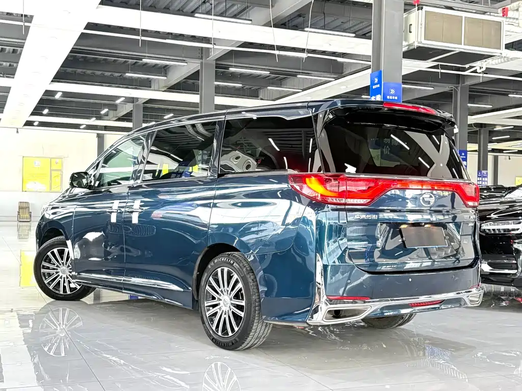 GAC Motor Trumpchi M8 2022 — фото 6