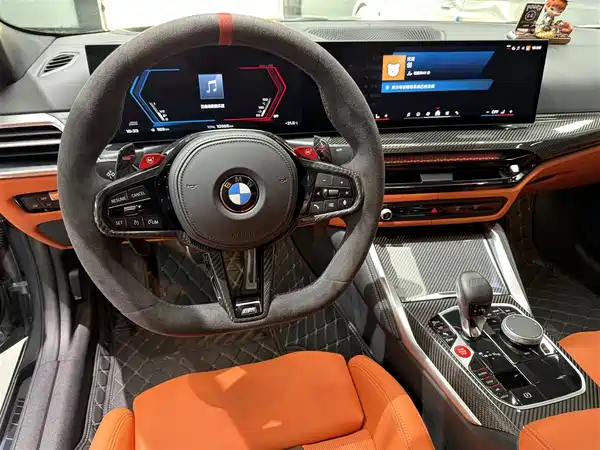 BMW M4 2025