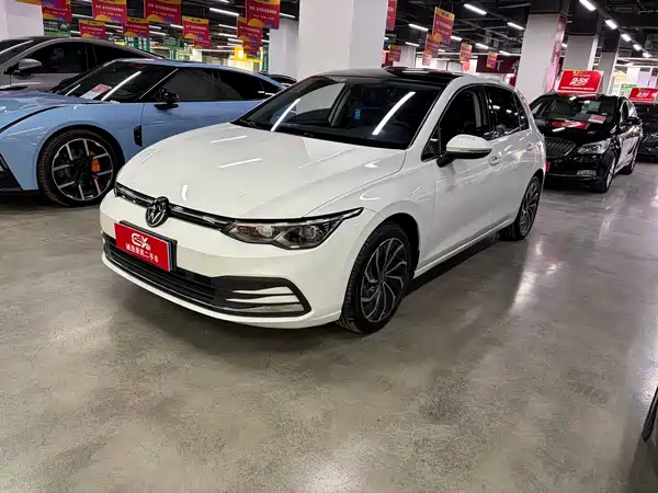 Volkswagen Golf 2022
