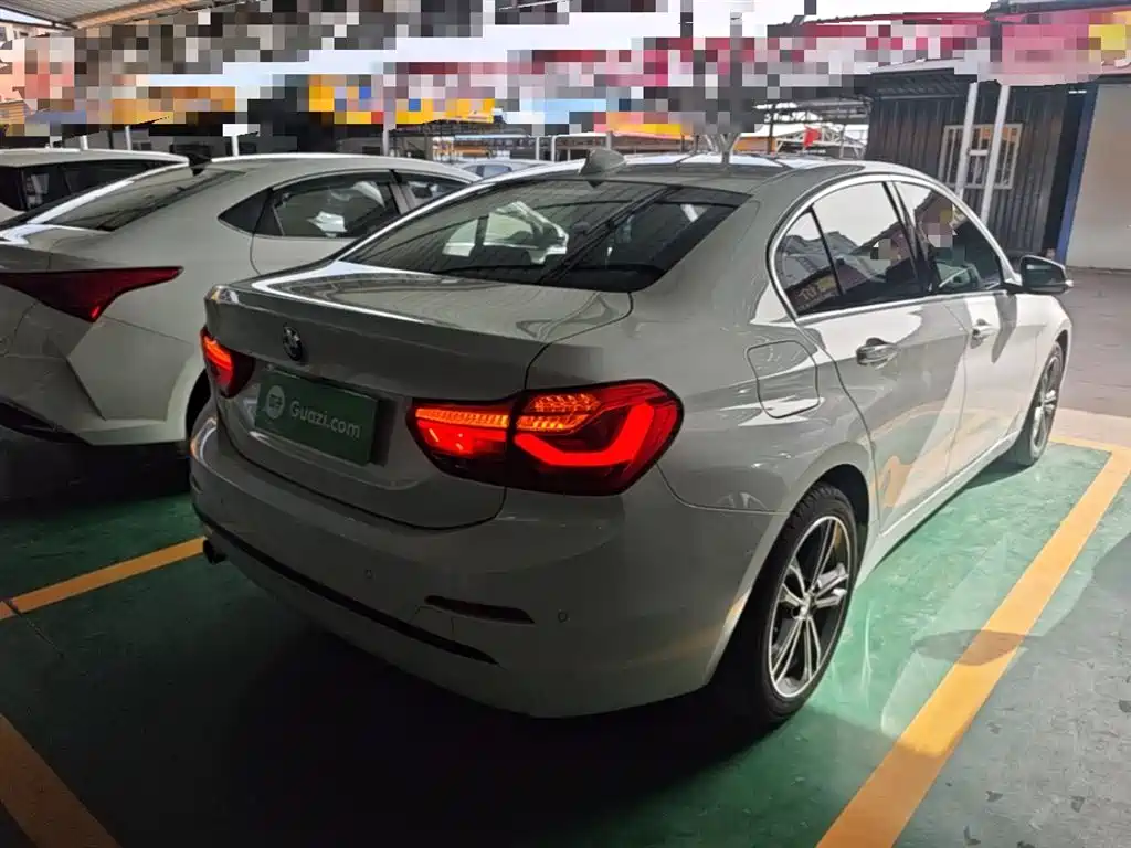 BMW 1 Series 2018 — фото 7