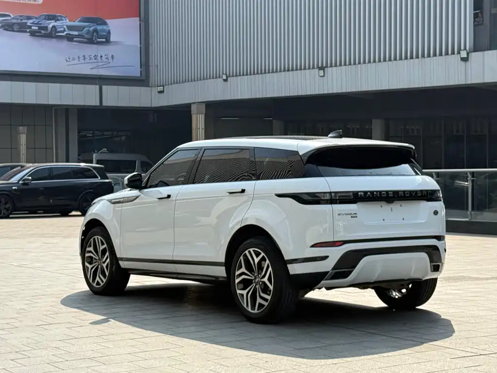 Land Rover Evoque 2021 — фото 7