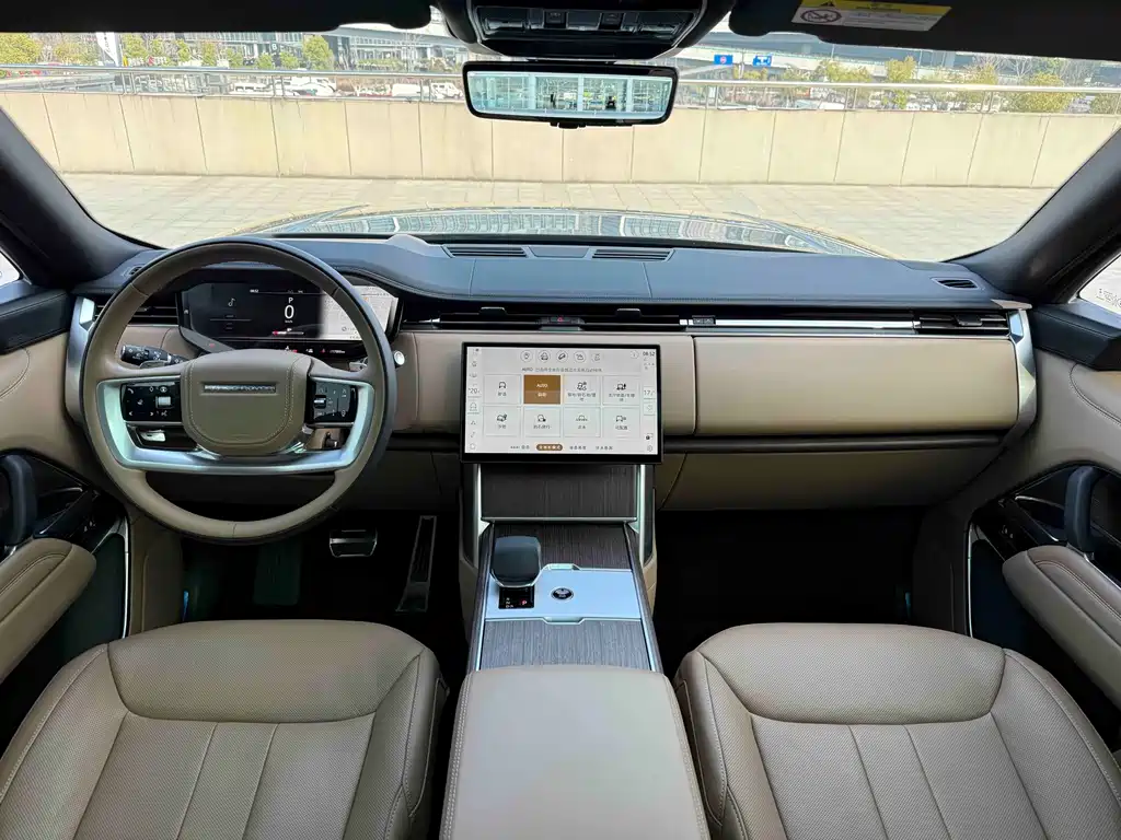Land Rover Range Rover 2025 — фото 9