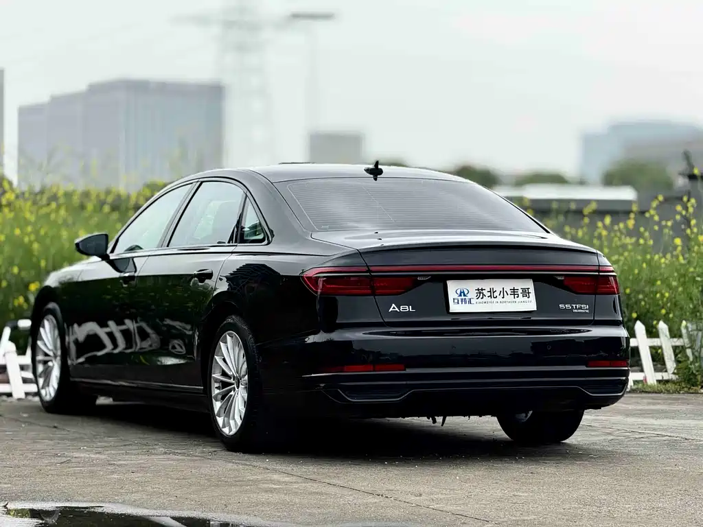 Audi A8 2021