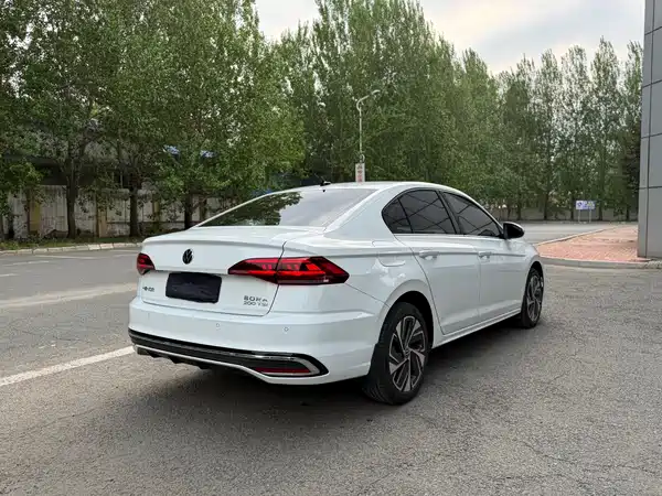 Volkswagen Bora 2023
