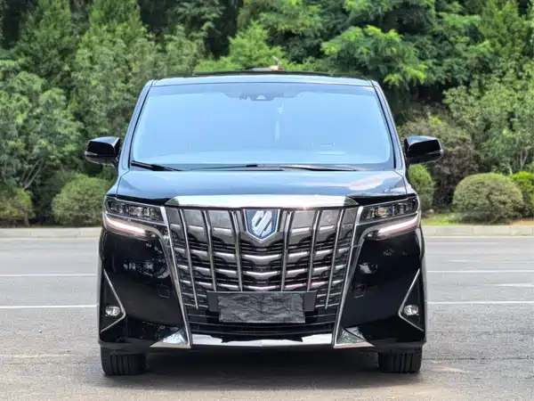 Toyota Alphard 2023