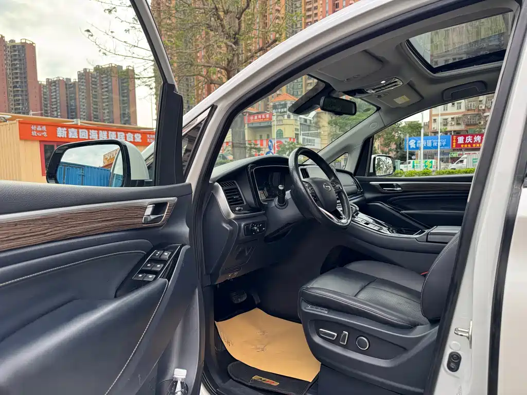 GAC Motor Trumpchi M8 2023 — фото 9
