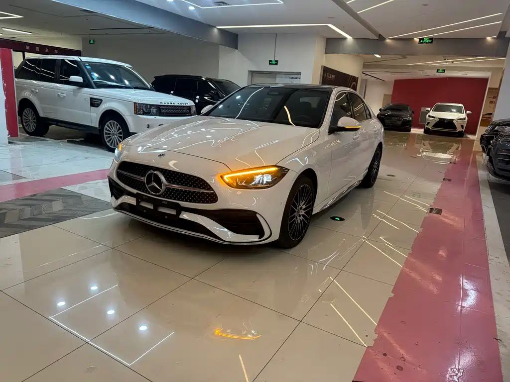 Mercedes-Benz C-Class 2023 — фото 1