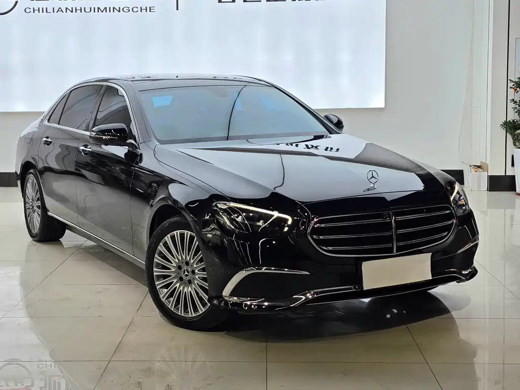 Mercedes-Benz E-Class 2023 — фото 3