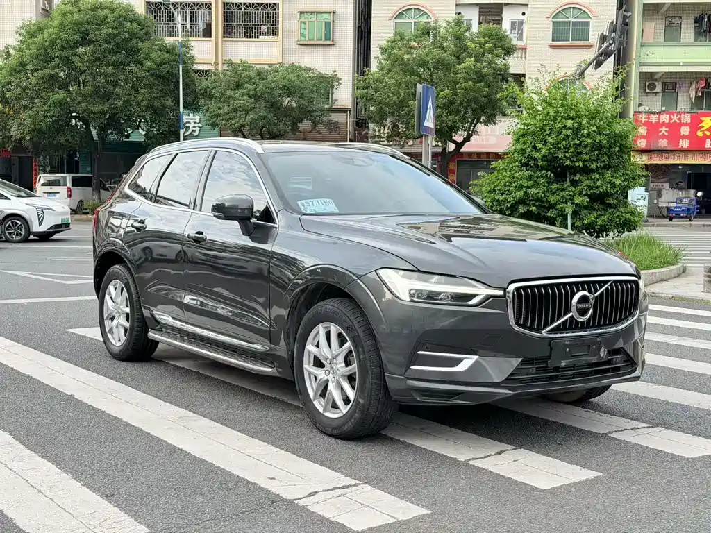 Volvo XC60 2020 — фото 3