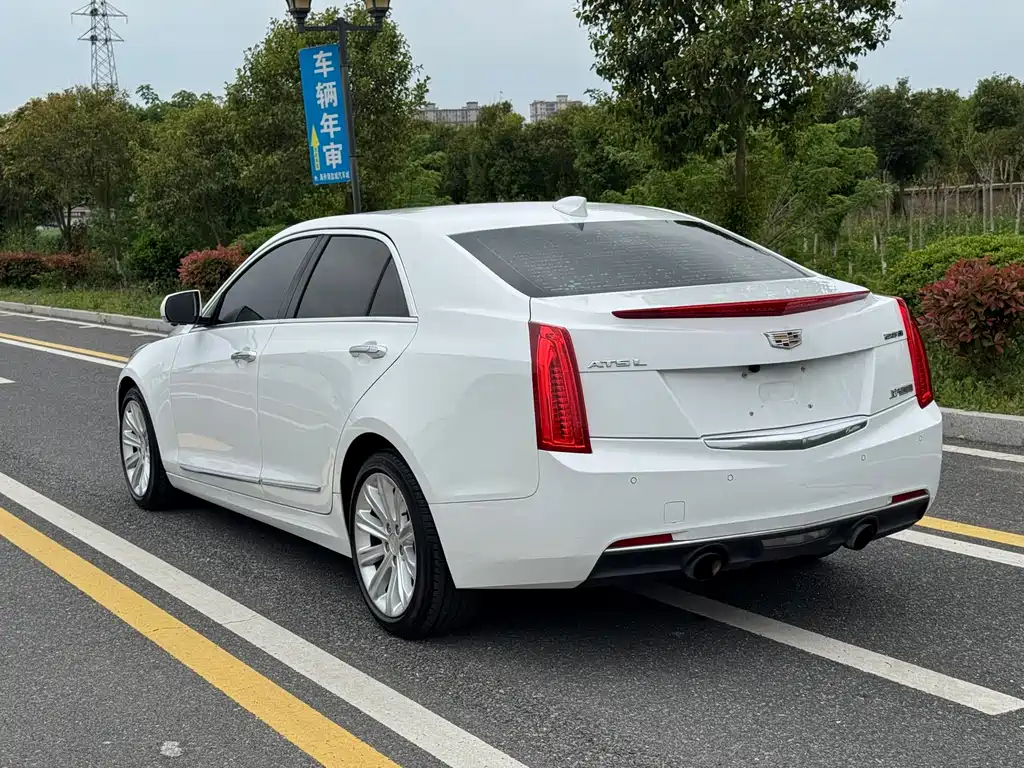 Cadillac ATS-L 2018 — фото 16