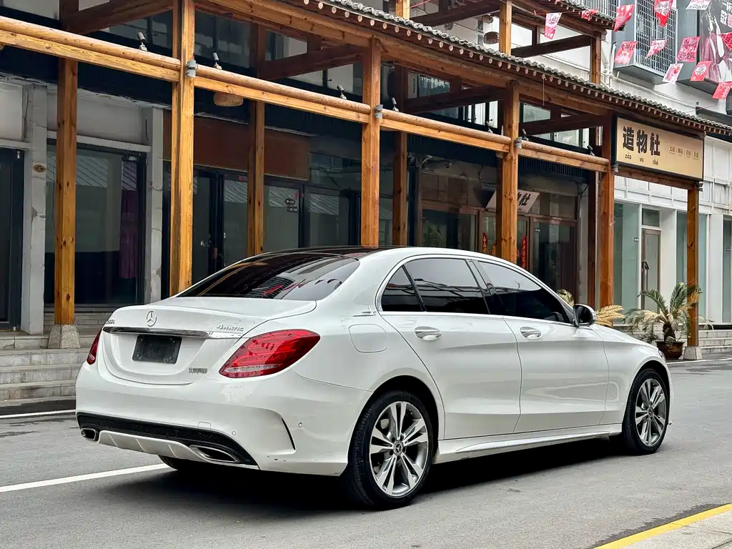 Mercedes-Benz C-Class 2018 — фото 9