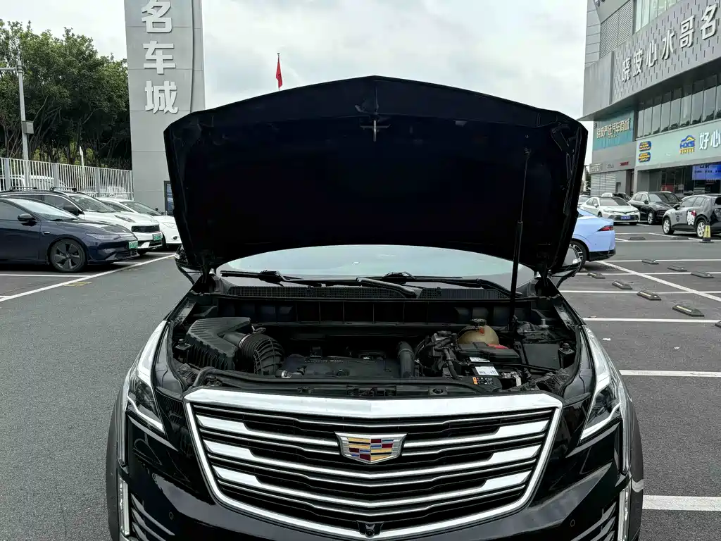 Cadillac XT5 2019 — фото 18