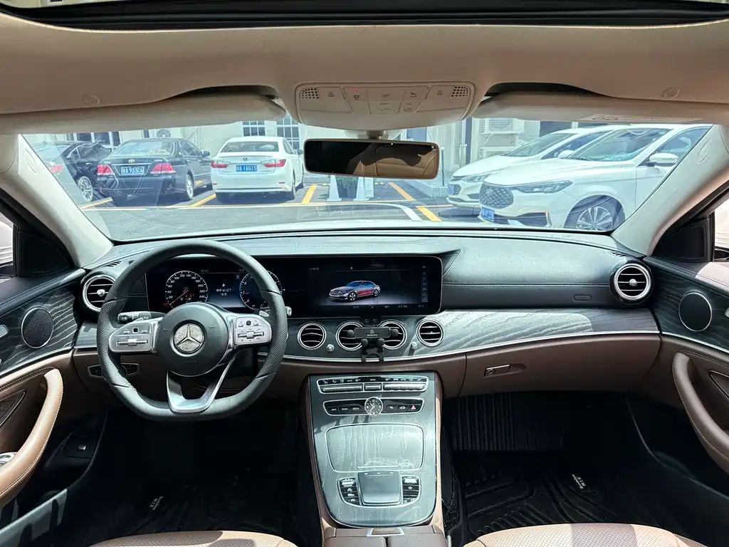Mercedes-Benz E-Class 2020 — фото 17