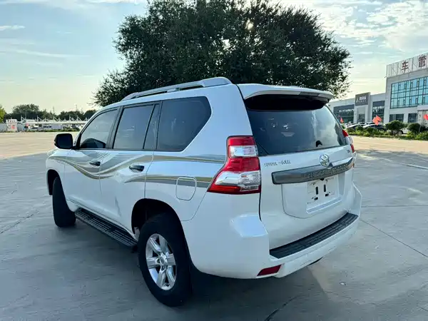 Toyota Prado 2016