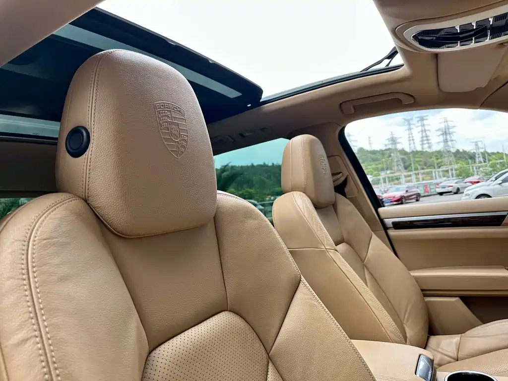 Porsche Cayenne 2015 — фото 15