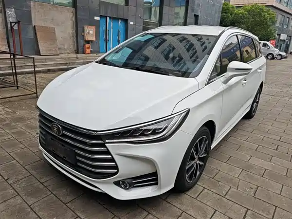 BYD Song MAX 2017