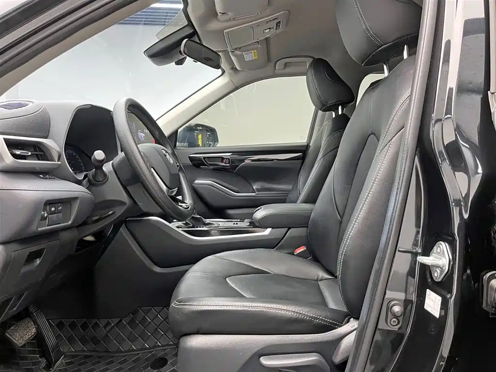 Toyota Highlander 2025 — фото 14