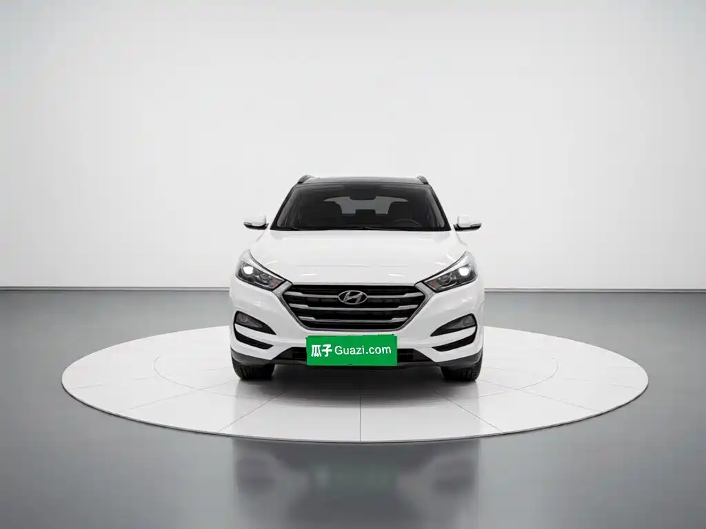 Hyundai Tucson 2017 — фото 24