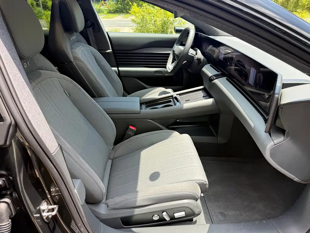 Audi E5 Sportback 2025 — фото 14
