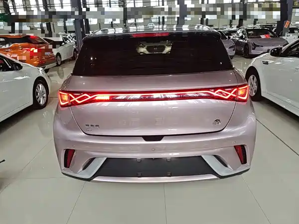 BYD Dolphin 2022