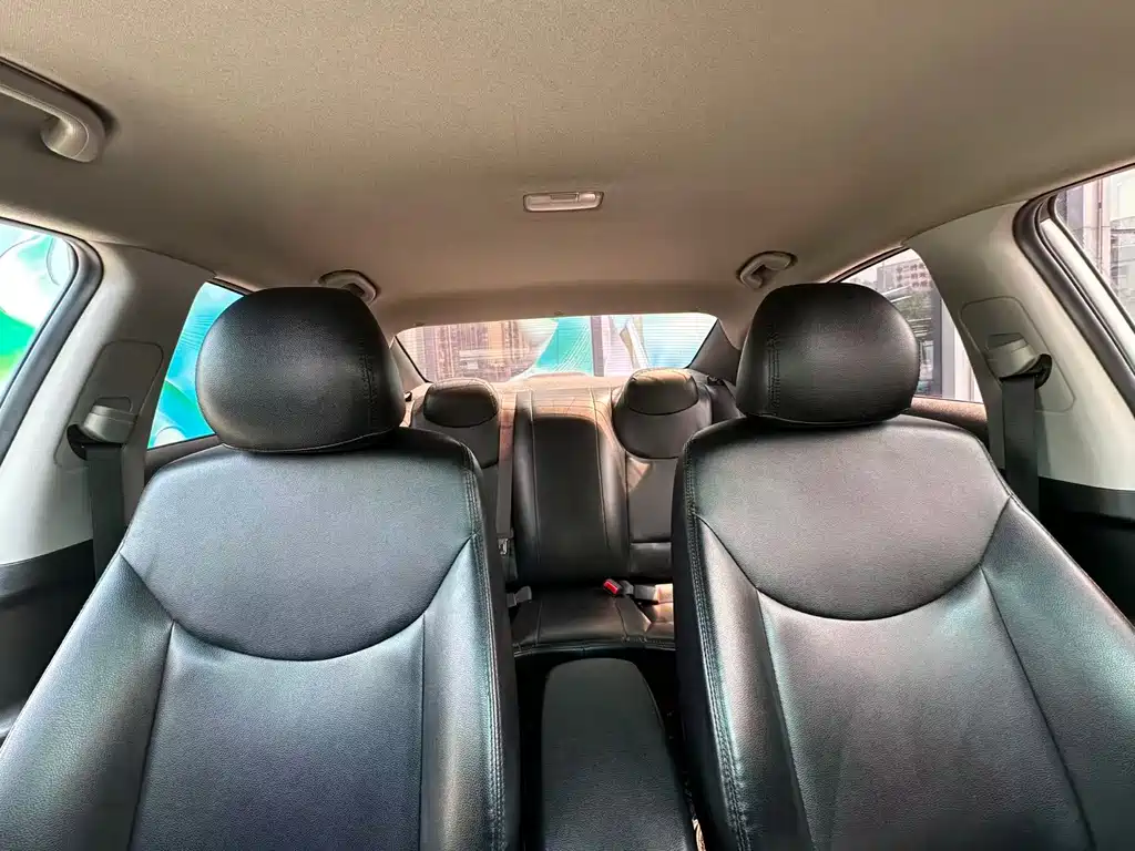Hyundai Elantra Langdong 2017 — фото 15