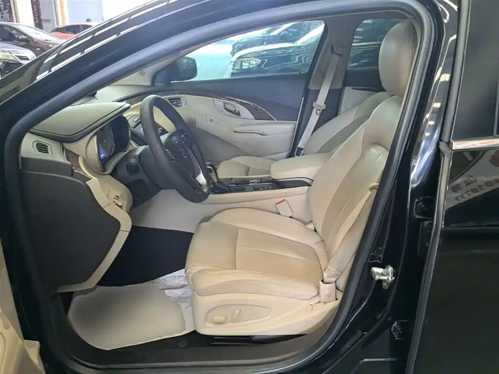 Buick LaCrosse 2014 — фото 15
