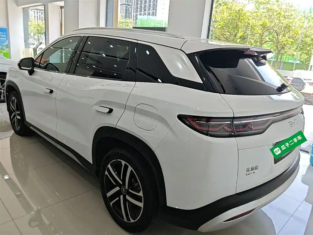 BYD L DM-i 2024 — фото 5