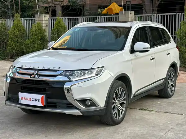 Mitsubishi Outlander 2016
