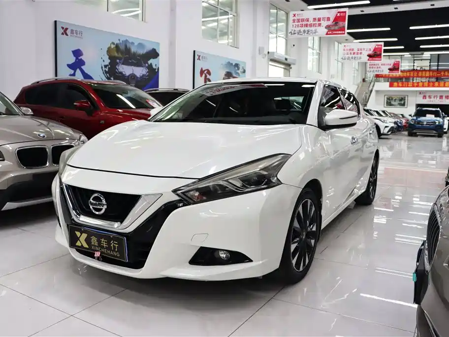 Nissan Bluebird 2018 — фото 1