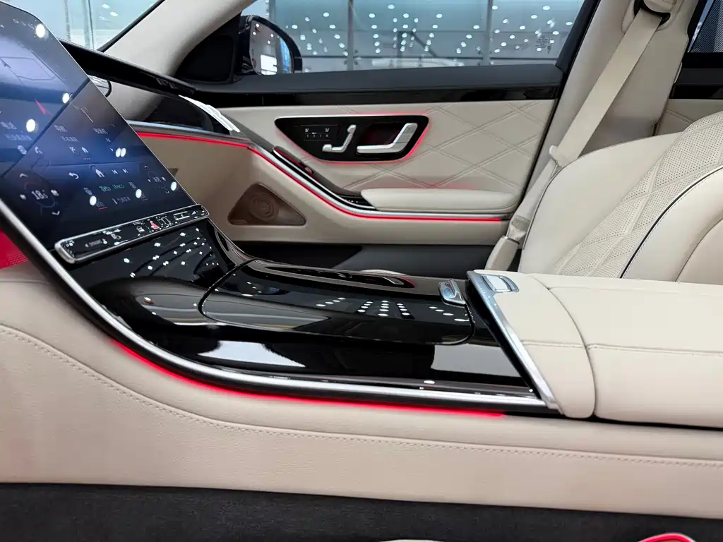 Mercedes-Benz S-Class 2024 — фото 18