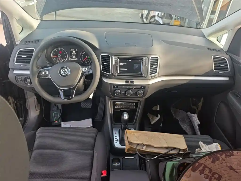 Volkswagen Sharan 2019 — фото 10