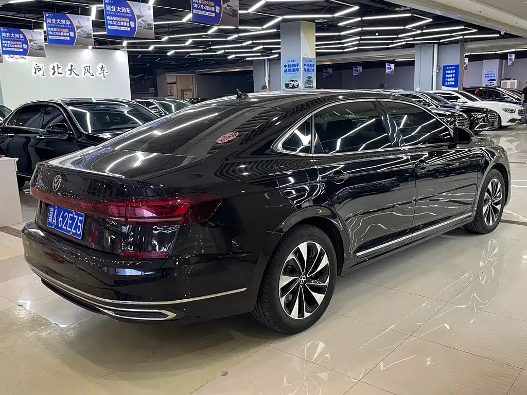 Volkswagen Passat 2023 — фото 10