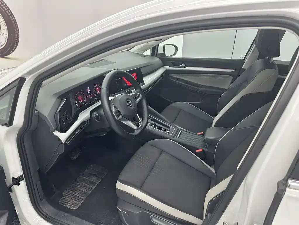 Volkswagen Golf 2022