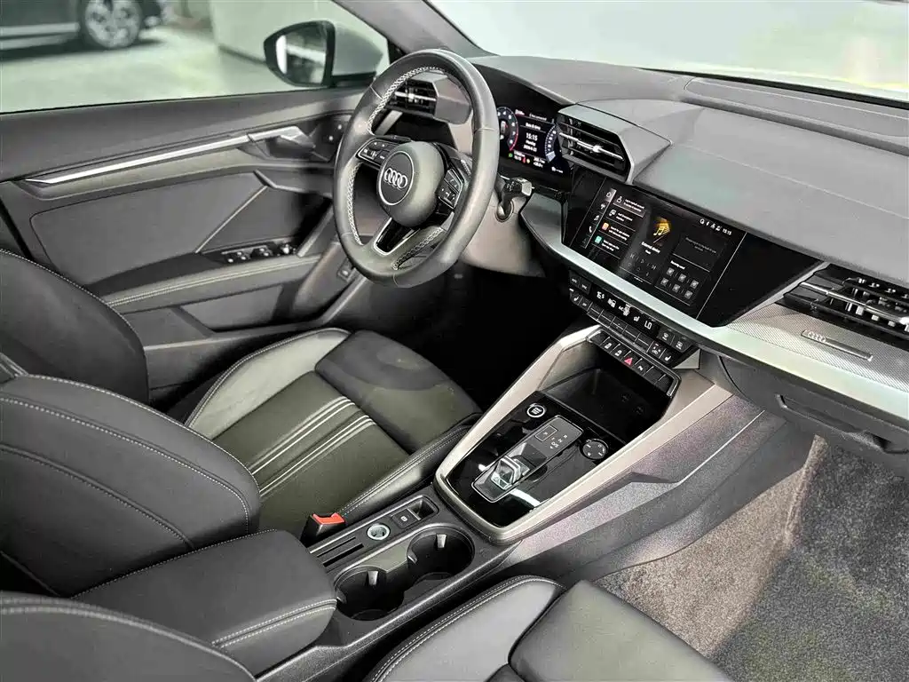 Audi A3 2022 — фото 10