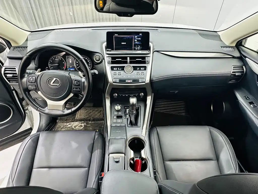 Lexus NX 2020 — фото 15