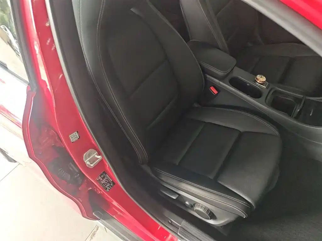 Mercedes-Benz GLA 2017 — фото 25