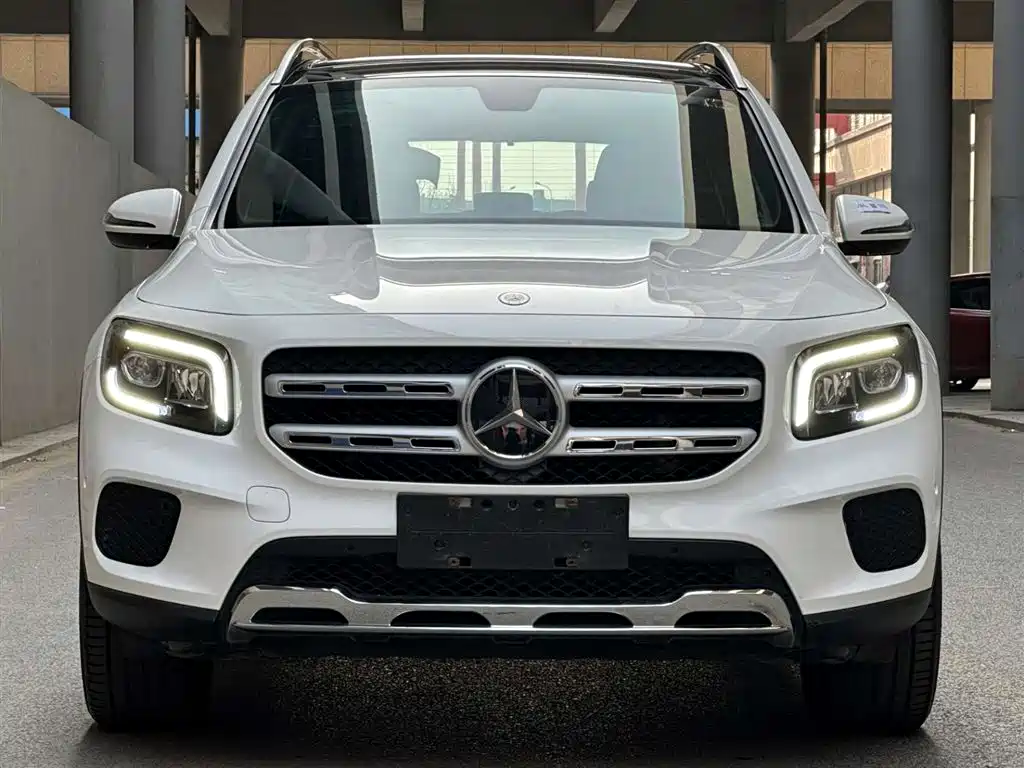Mercedes-Benz GLB 2021