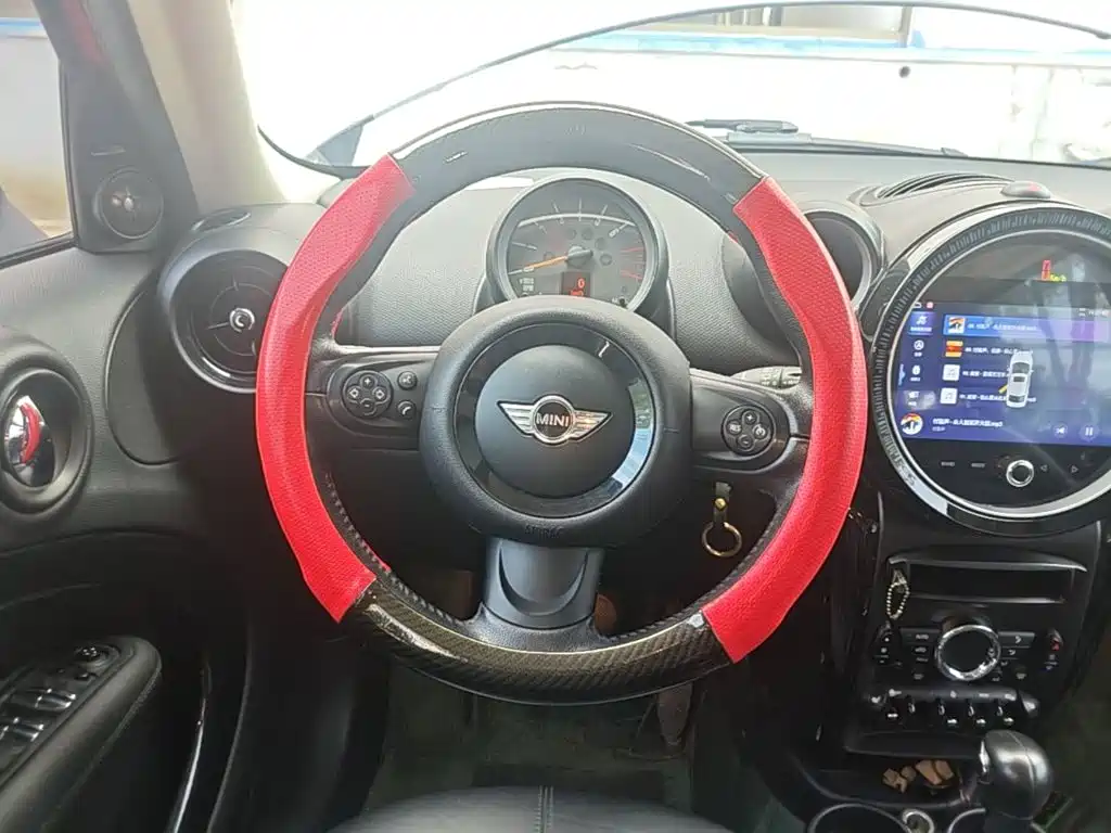 MINI Countryman 2015 — фото 11