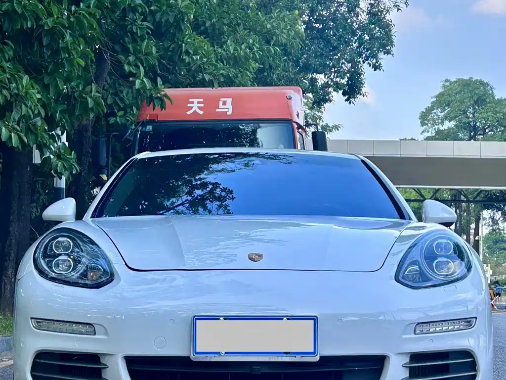 Porsche Panamera 2015 — фото 2