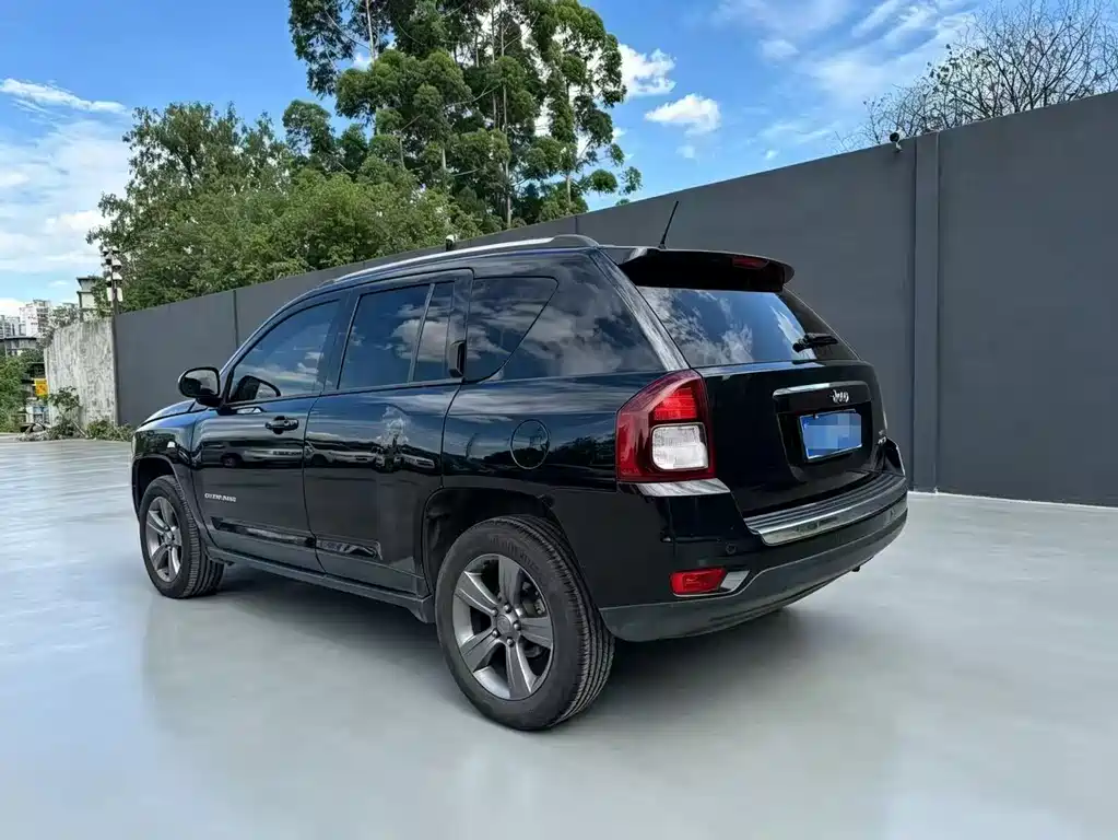 Jeep Compass 2014 — фото 6