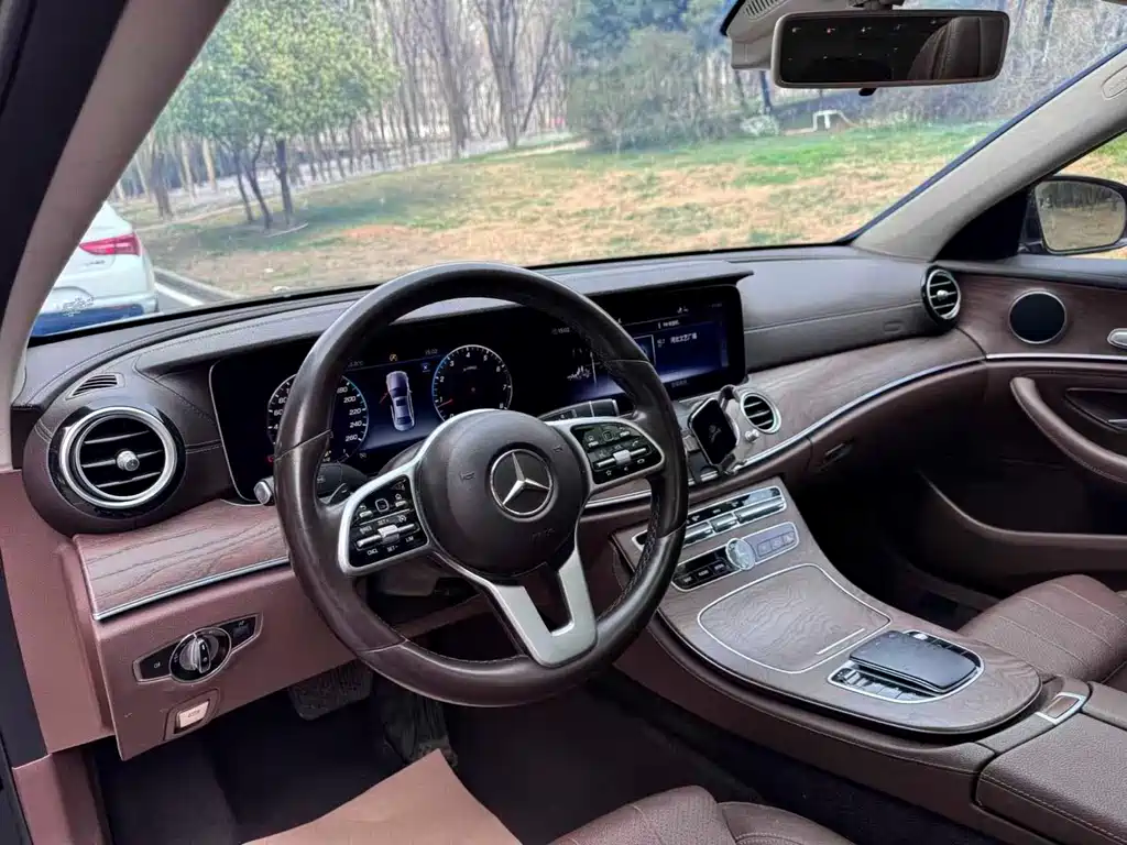 Mercedes-Benz E-Class 2019 — фото 6