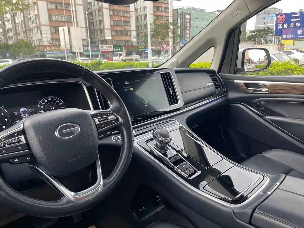GAC Motor Trumpchi M8 2023 — фото 15