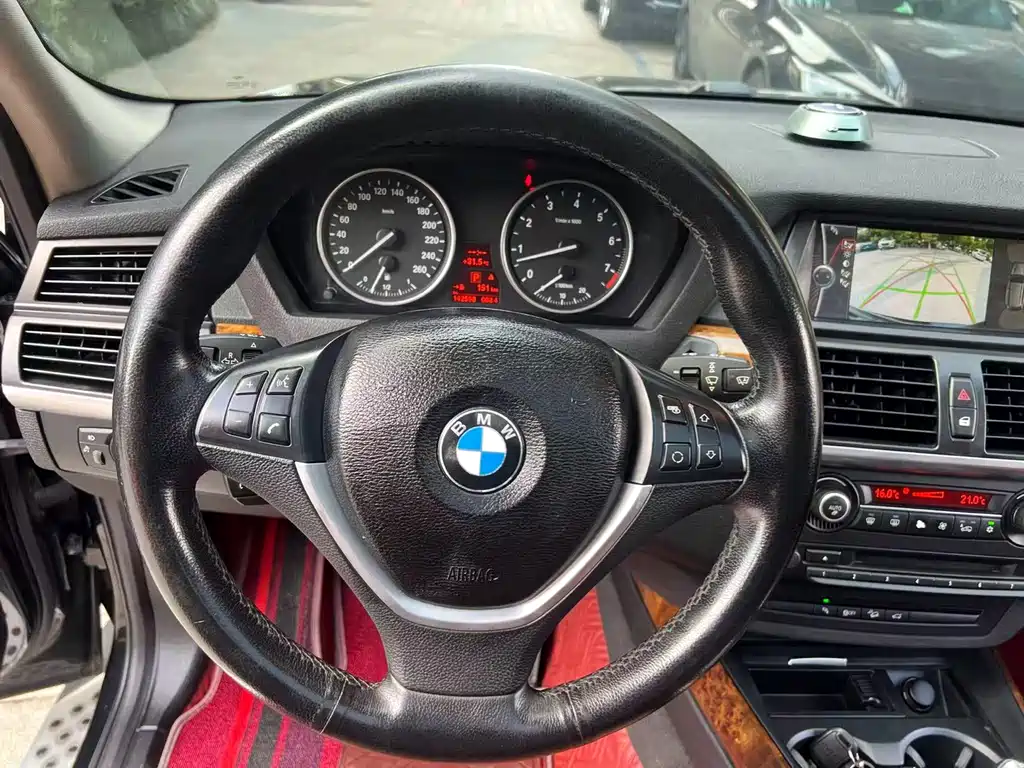 BMW X5 2012 — фото 11