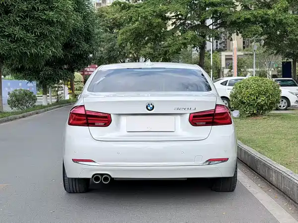 BMW 3 Series 2017